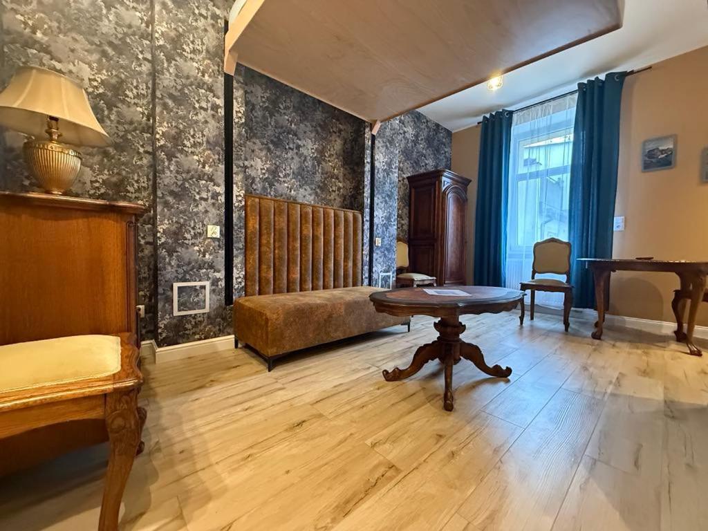 Apartament Firfas 4 *